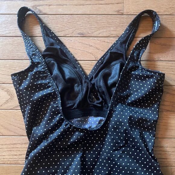Miraclesuit Polka Dot‎ One Piece Bathing Suit - Picture 3 of 7